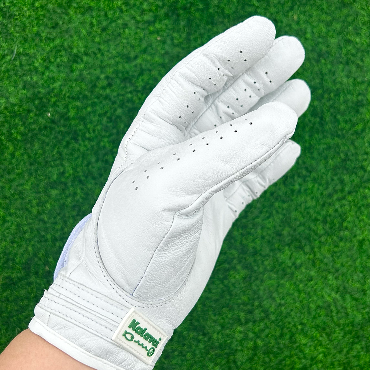 golfhanska valkoinen