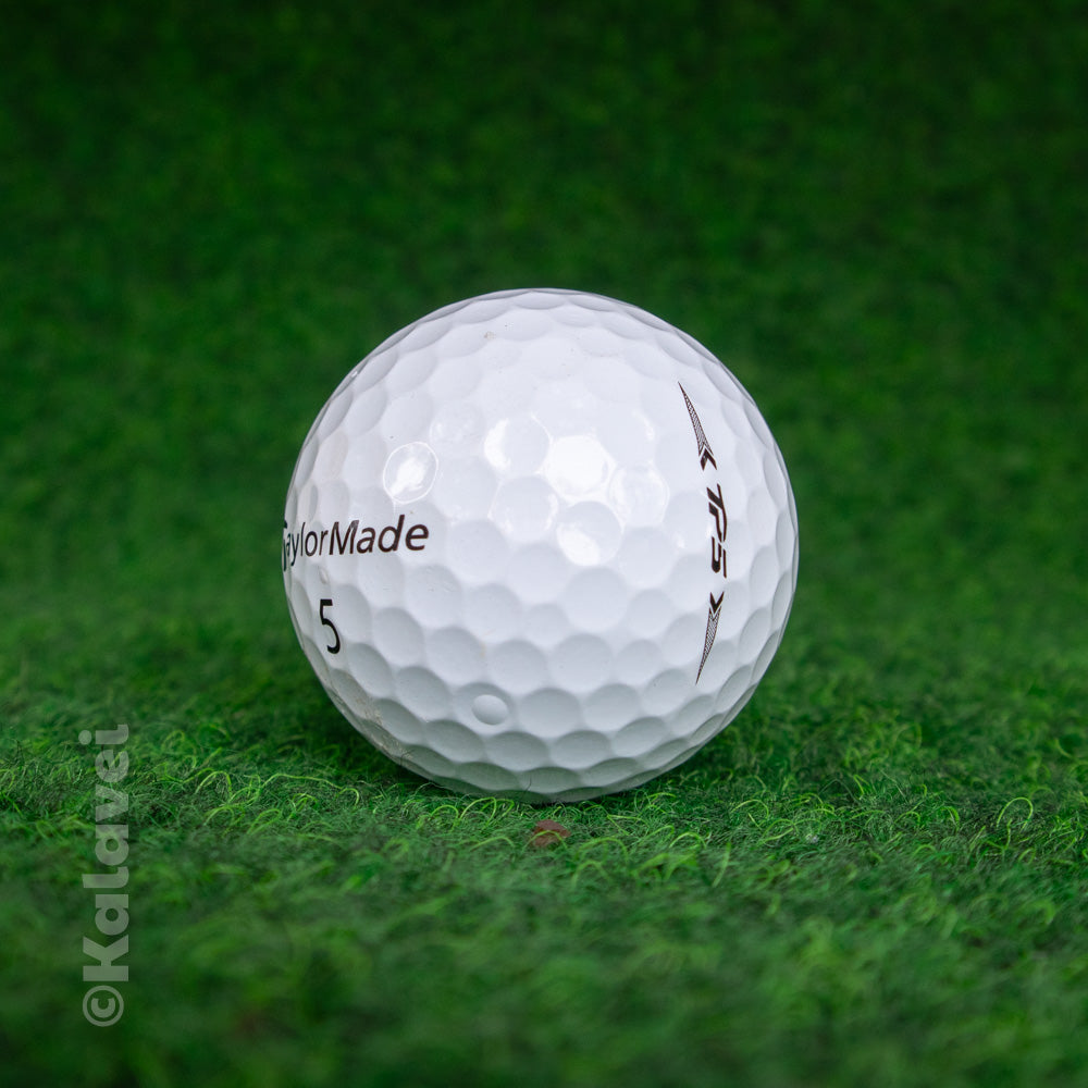 TaylorMade TP5 2021 golfpallo