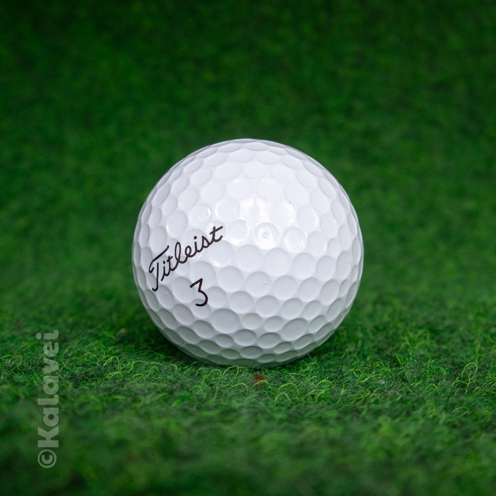 Titleist AVX golfpallo 2017