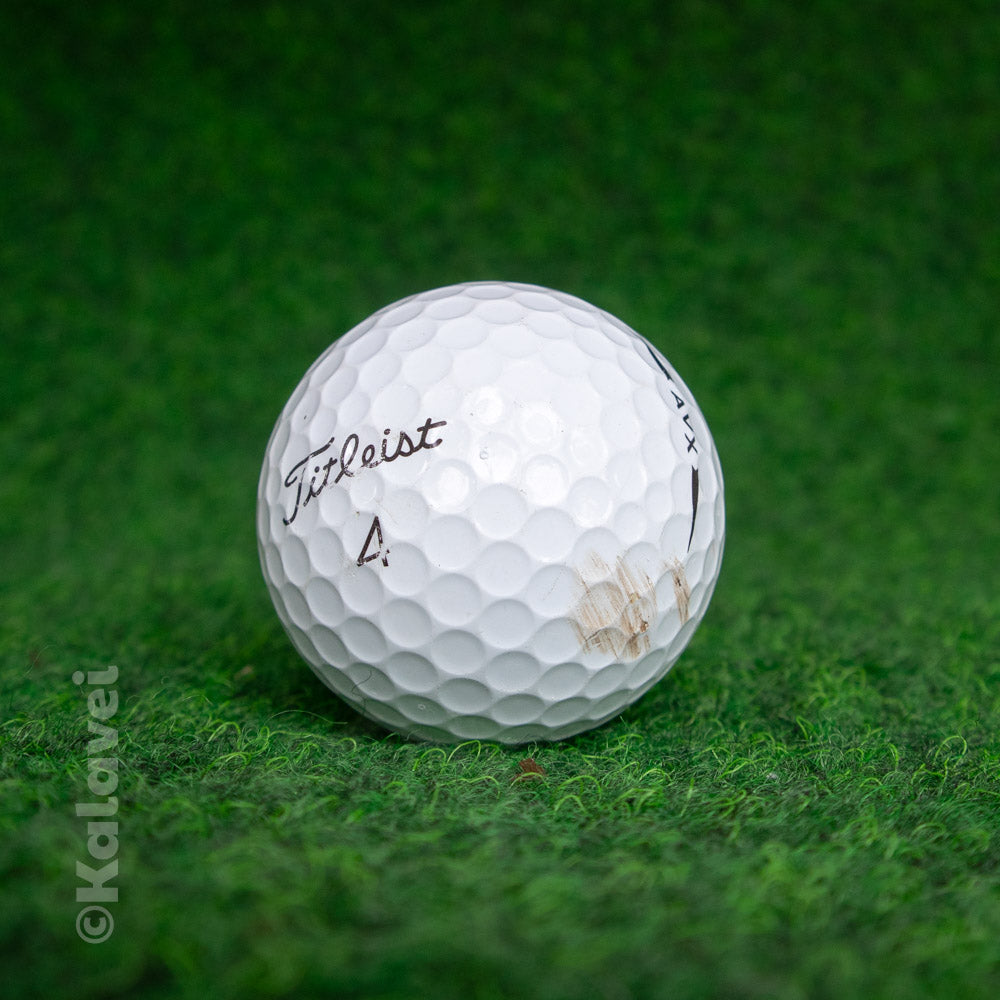 Titleist AVX golfpallo 2017