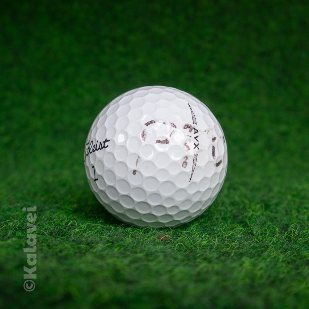 Titleist AVX golfpallo 2019