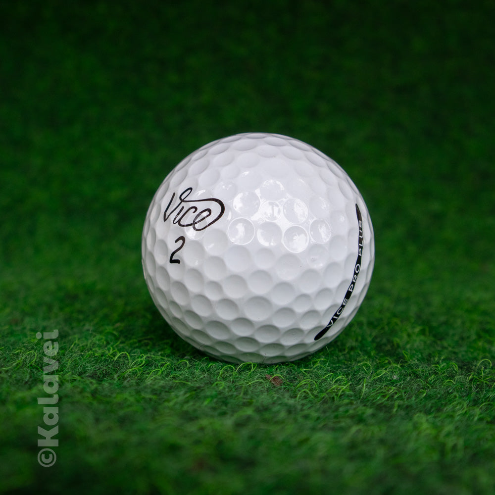 Vice Pro Plus golfpallo