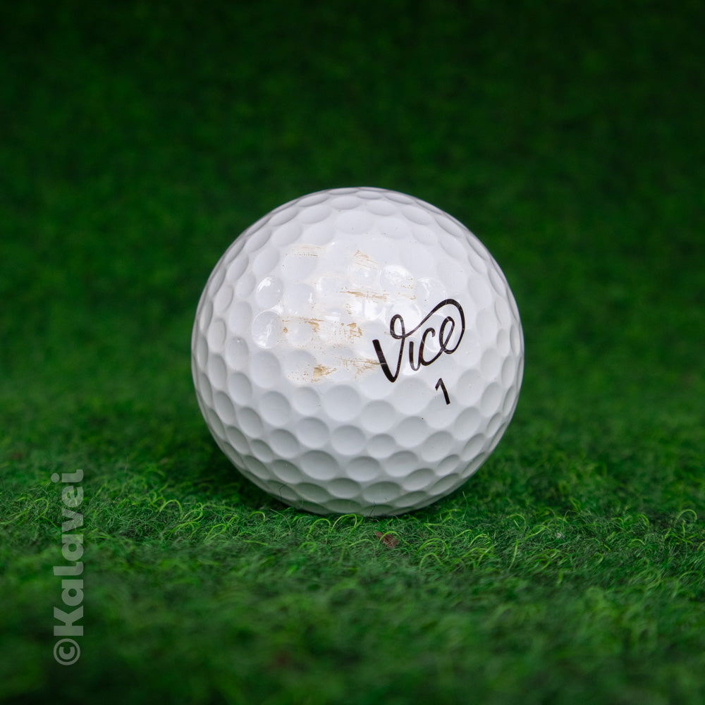Vice Pro Plus golfpallo