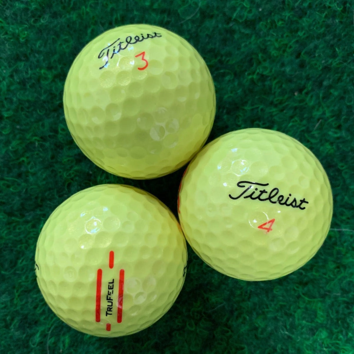 titleist trufeel golfpallo keltainen väri